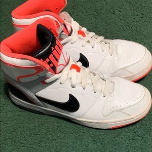 Nike Mach forces mid basketball shoes